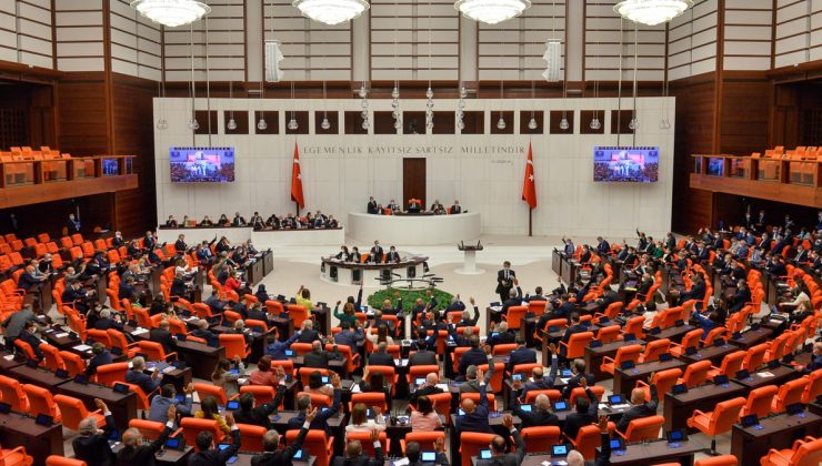 CHP’den ‘2024 Cumhurbaşkanlığı bütçesi’ tepkisi: Emekliye kuru ekmek, saraya ızgara yürek