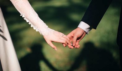 İki gün sonra yürürlüğe giriyor… Geline eşinin soyadı kuralı tarihe karışıyor