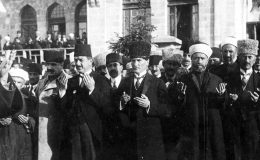 Egemenlik saraydan alındı ULUSA VERİLDİ