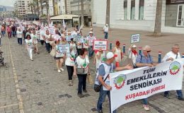Emekliler İzmir’de meydanlara çıktı