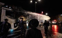 İsrail’de Yahudiler ile polis çatıştı