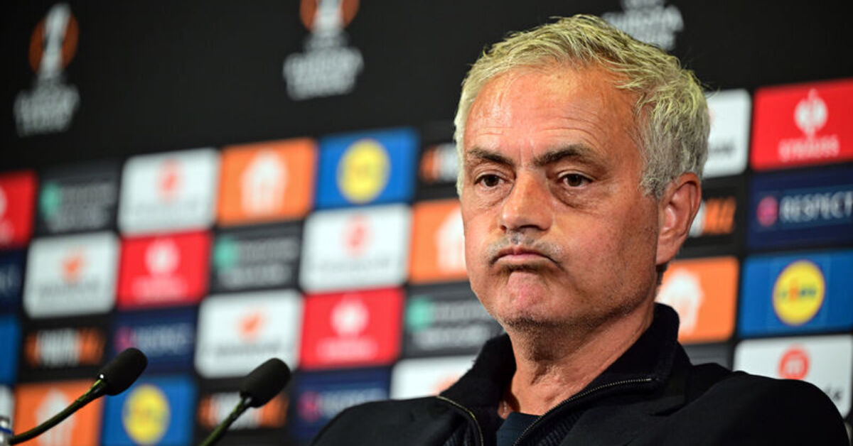 Jose Mourinho: Gülerek karşılamamız gerekiyor