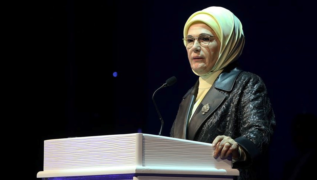 Emine Erdoğan’dan sigara uyarısı