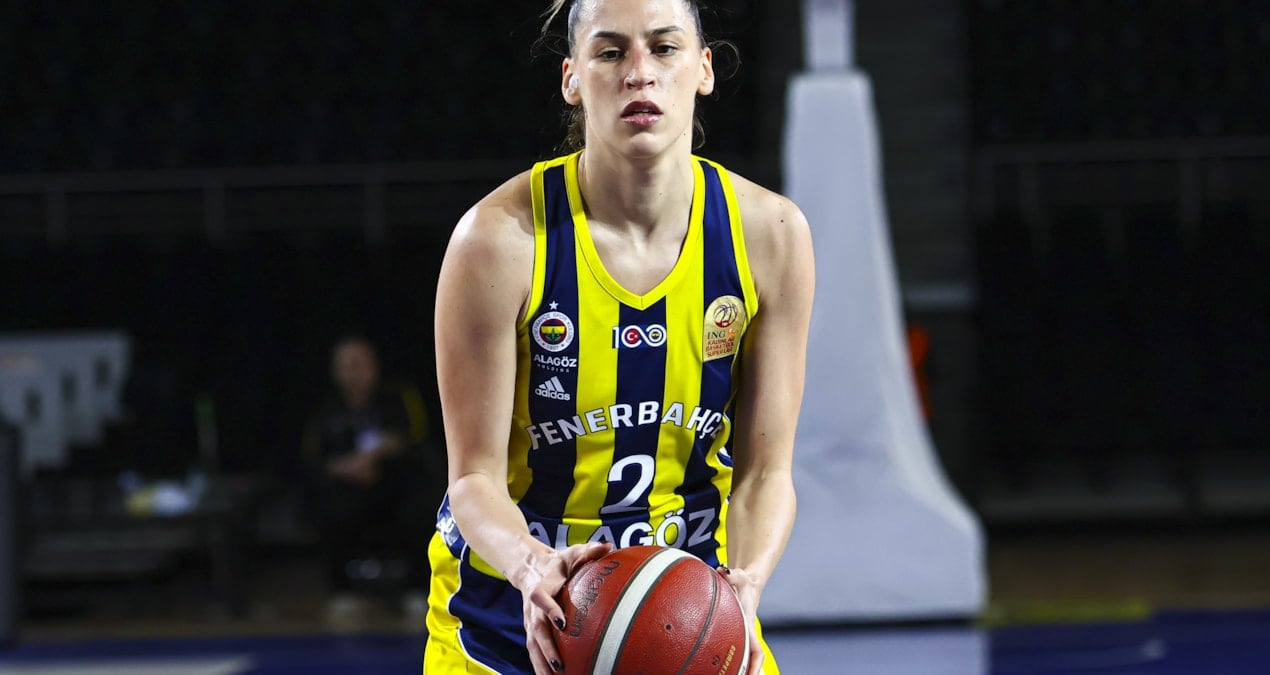 Fenerbahçe’den Sevgi Uzun’a destek mesajı